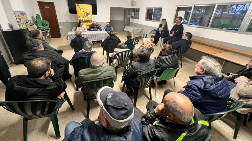 Una de las charlas impartidas en el rural lalinense.