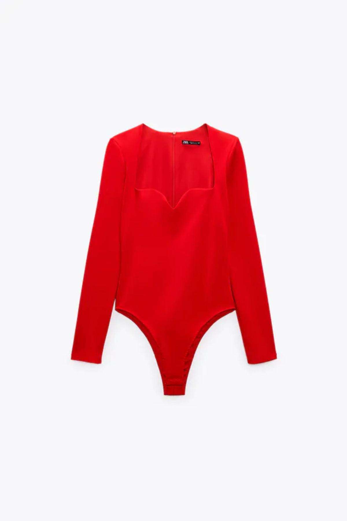 Body escote corazón de Zara (precio: 22,95 euros)