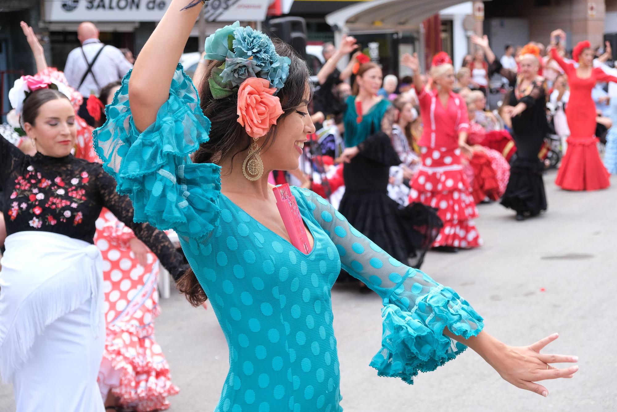 Así ha sido el tradicional Contrabando de la comparsa de Andaluces en los Moros y Cristianos de Villena