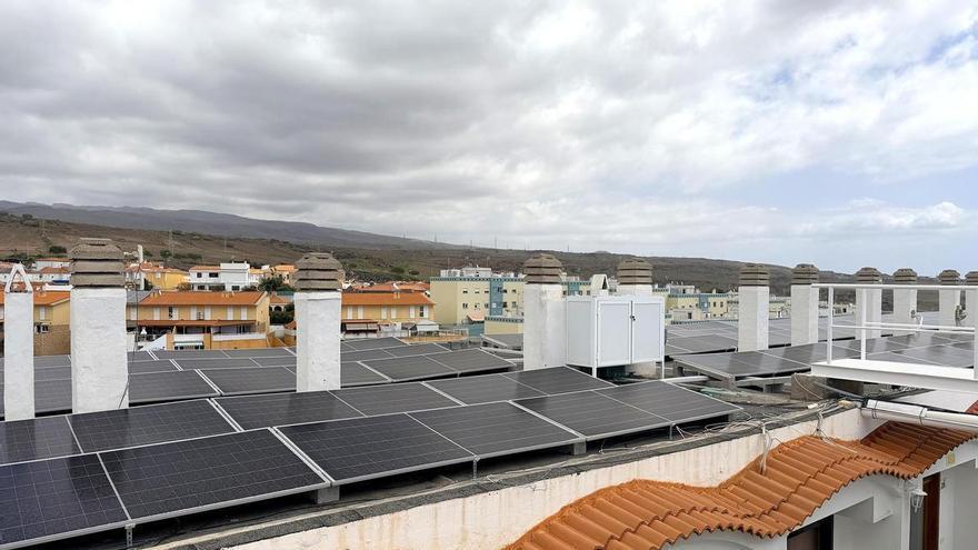 Las placas solares se disparan en Canarias: esto es lo que puedes ahorrar en la factura de la luz