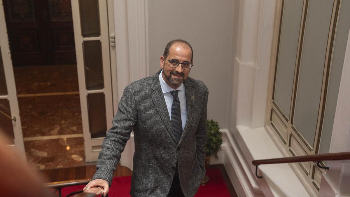 O novo presidente da RAG, Henrique Monteagudo, no Concello da Coruña, este venres.
