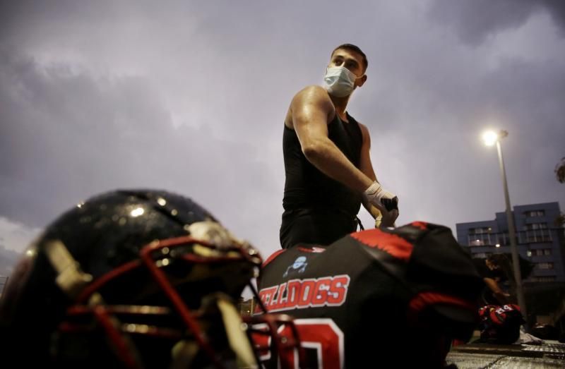 Equipo de fútbol americano Tenerife Helldogs