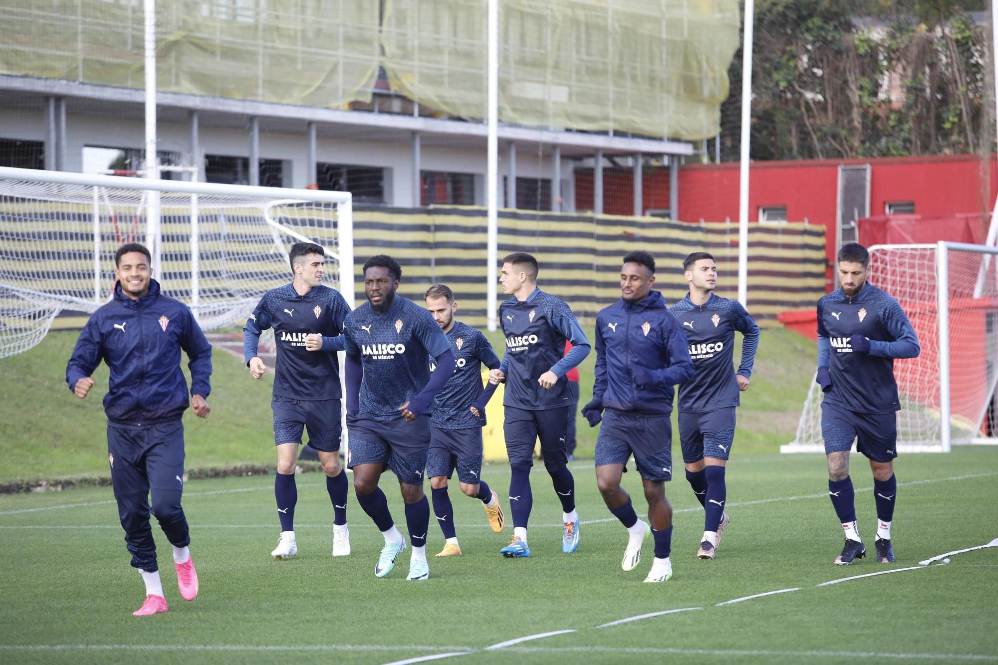 El Sporting vuelve a entrenar después de la victoria en Villareal (en imágenes)