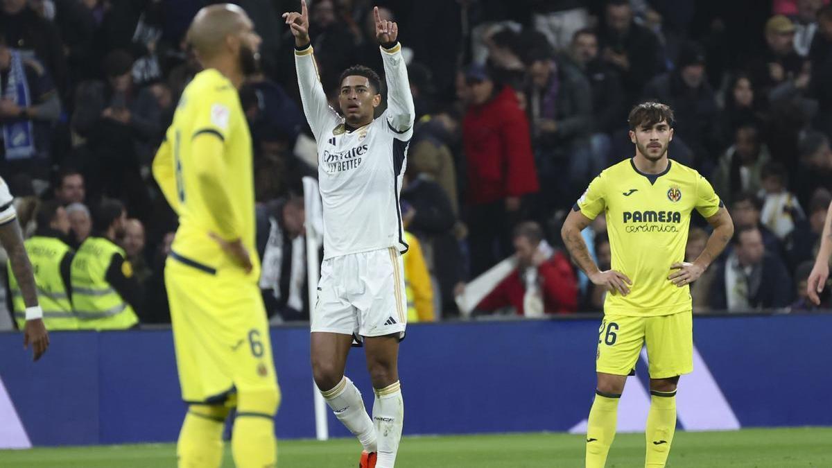 Bellingham celebra el primer gol del Madrid ante el Villarreal.