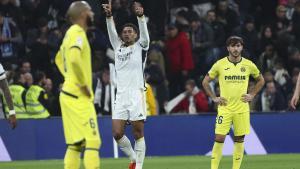 Bellingham celebra el primer gol del Madrid ante el Villarreal.