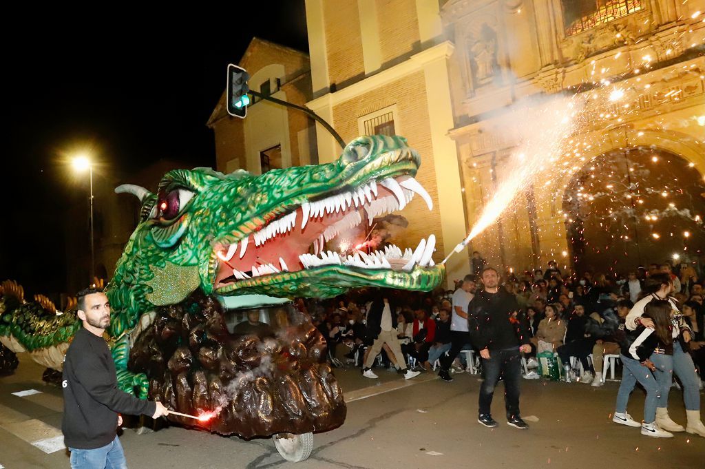 El desfile del Entierro de la Sardina y la quema, en imágenes