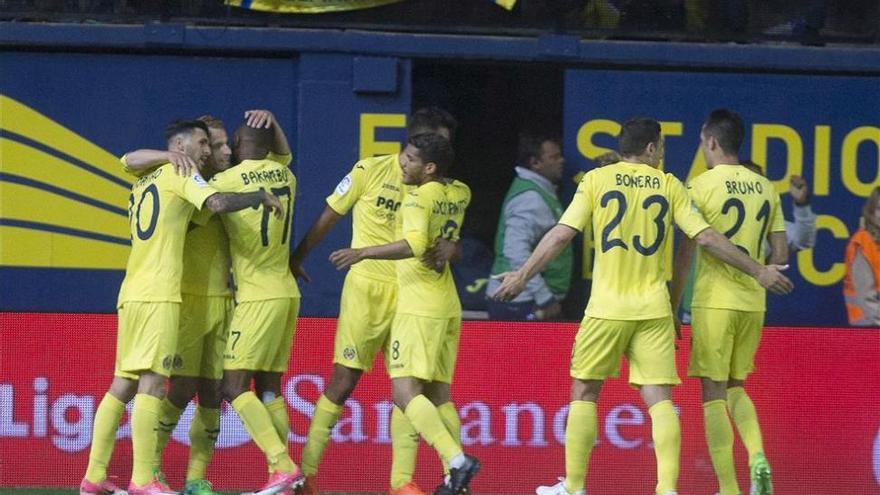 Un Villarreal crecido acerca al Sporting al descenso