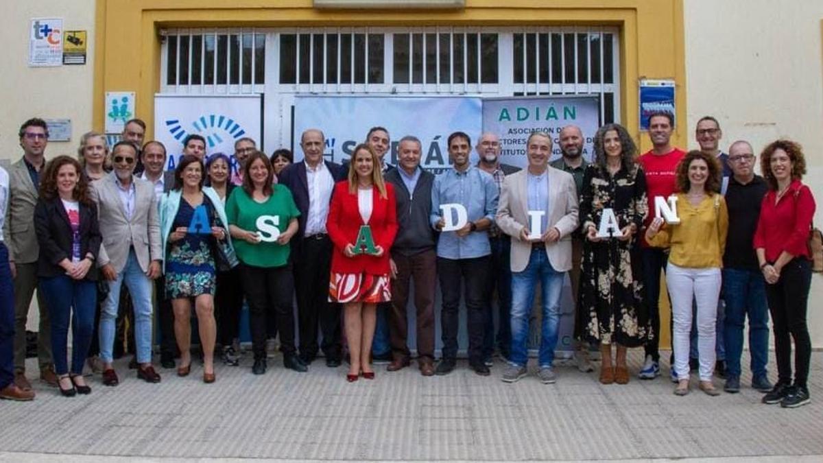 Las escuelas de infantil, colegios e institutos crean la agrupación Asadián.