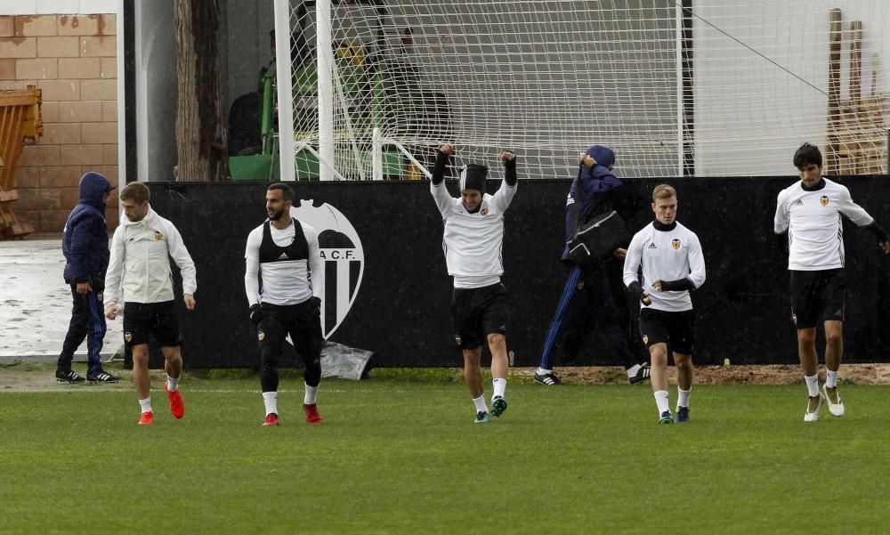 Las mejores imágenes del entrenamiento del Valencia de este domingo