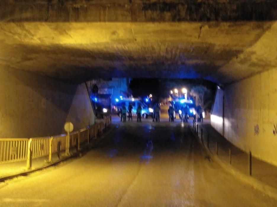 Protesta dels CDR a Girona en el marc de la vaga general