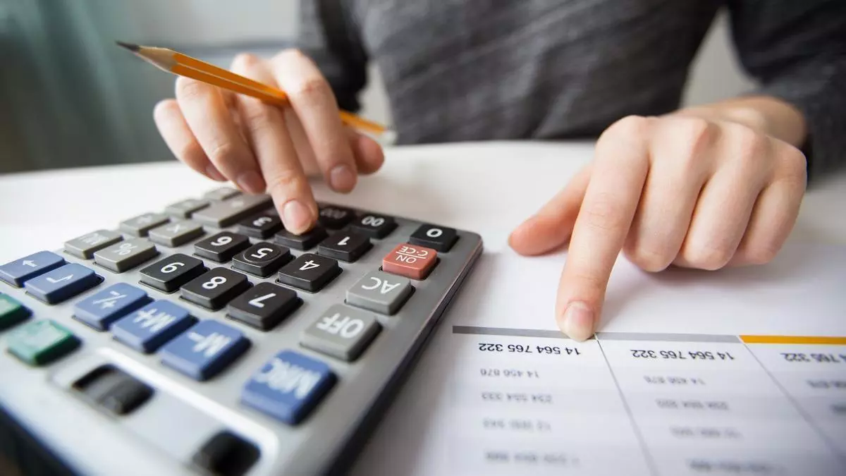 Cobrar en 12 o 14 pagas: qué te conviene más según tu capacidad de ahorro y organización