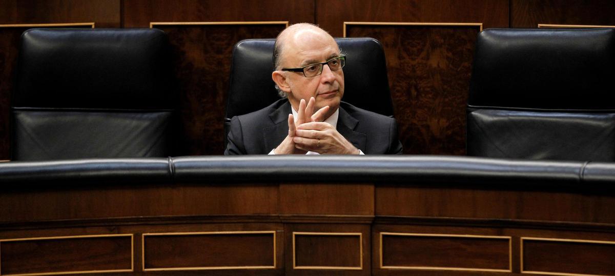 Cristobal Montoro durante el pleno en el Congreso de los Diputad0.Foto archivo
