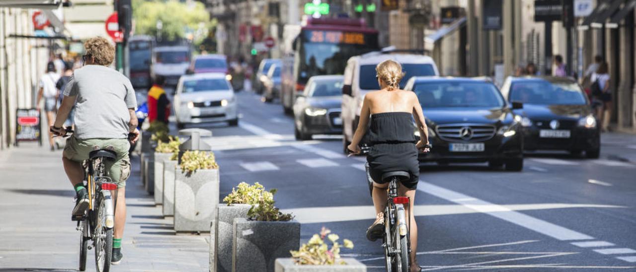 València pondrá coto a los grupos en las bicis de alquiler