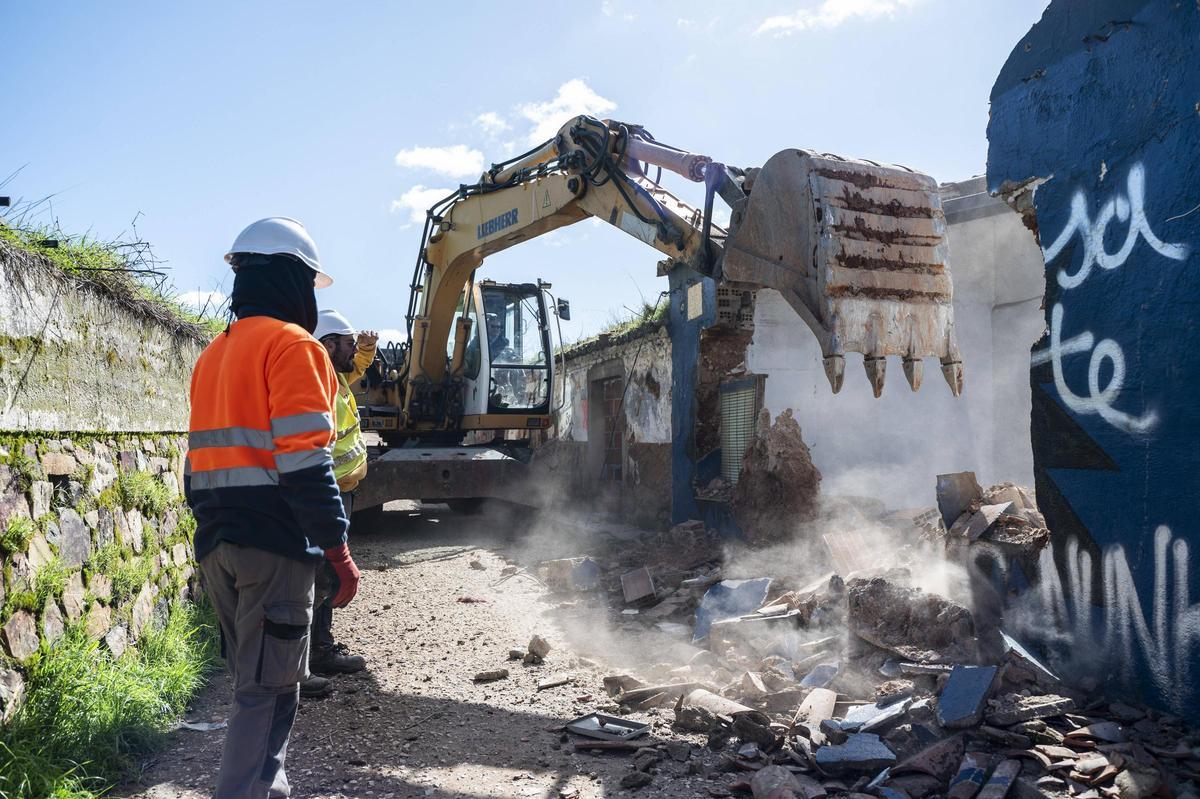 Galería | Siguen los derrumbes en el Alto de Fuente Fría de Cáceres