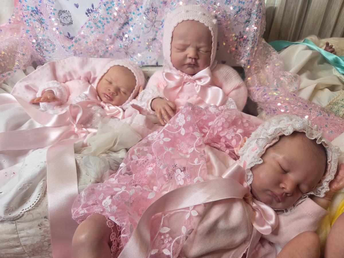 Los bebés reborn realizados en el taller antequerano de Cristina