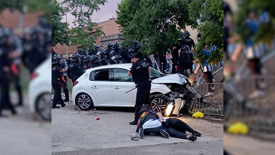 El momento de la detención de la mujer que causó el atropello múltiple en Cornellá