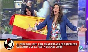 Aída Nizar usa la bandera d’Espanya com a arma (Tele 5).