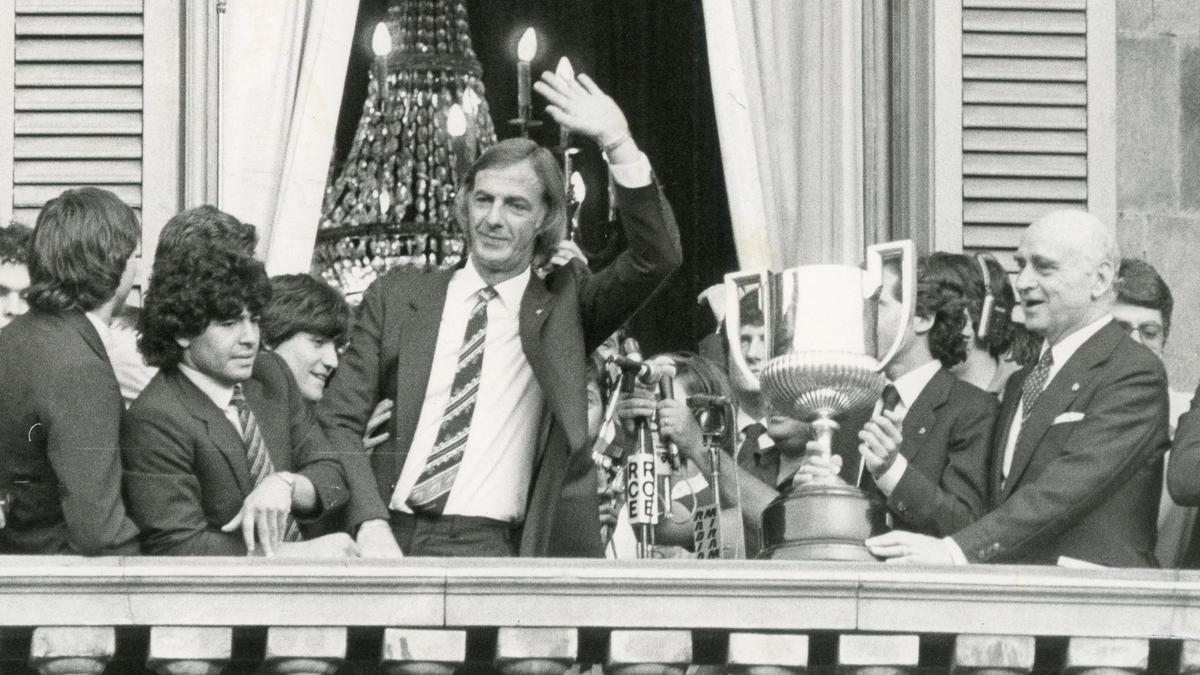Menotti, junto a Marcos y Maradona, en la celebración de la Copa del Rey de 1983.