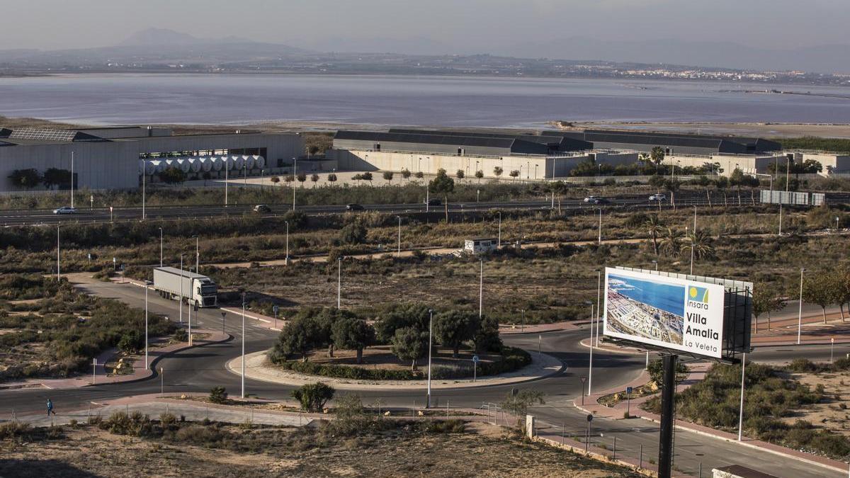 Vista general de la planta desaladora de Torrevieja.