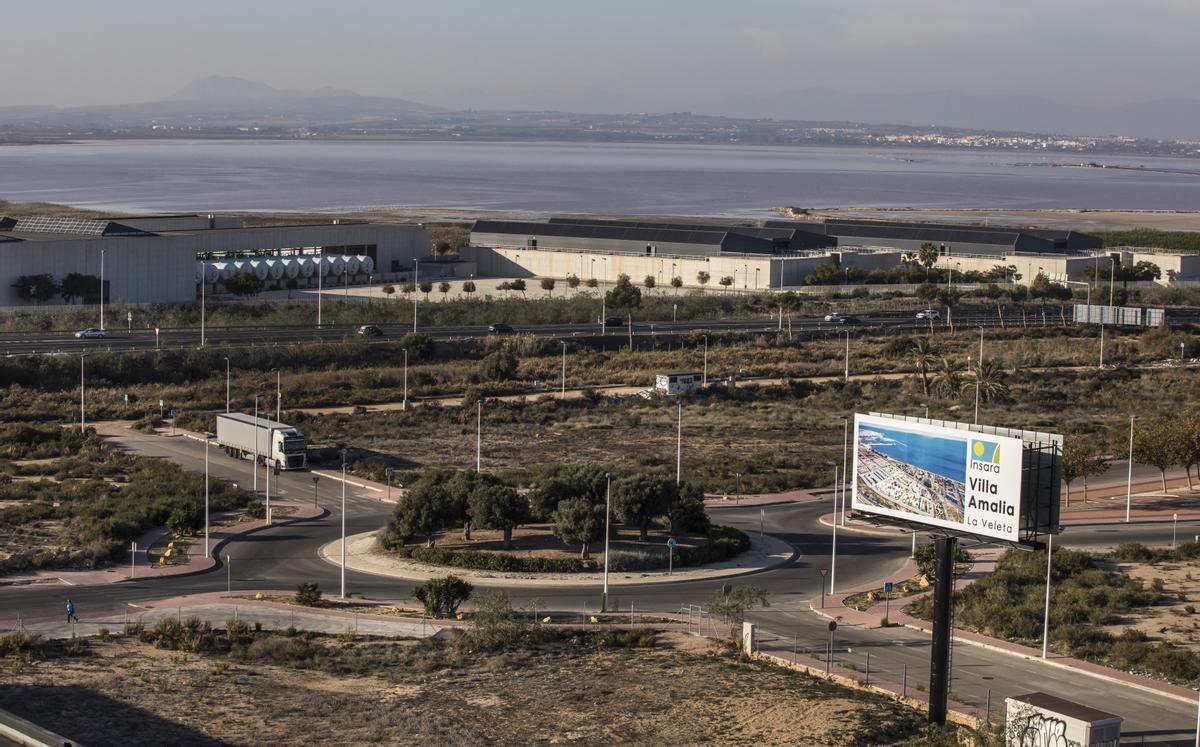 Vista general de la planta desaladora de Torrevieja.