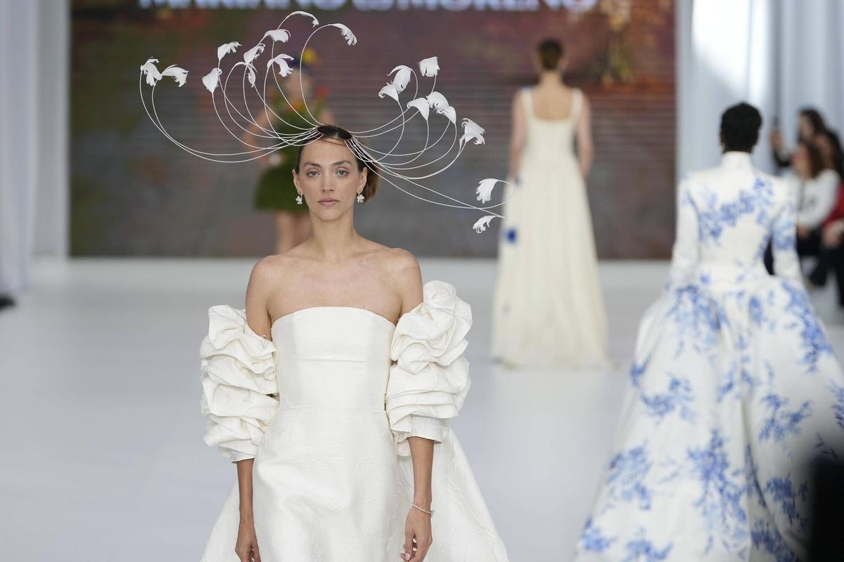 Barcelona 22/04/2026 Bridal Fashion Week en Fira de Barcelona En la foto, diseñador y desfile de Mariano Moreno Fotografía de Ferran Nadeu