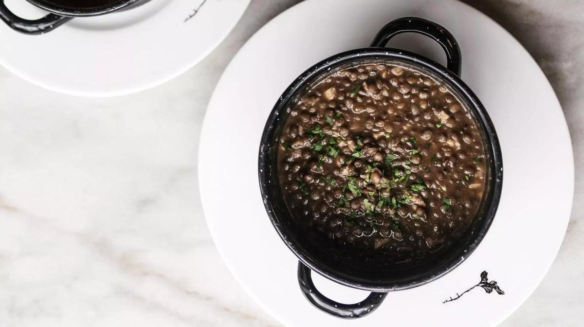 Las lentejas con pintada de Arzábal.