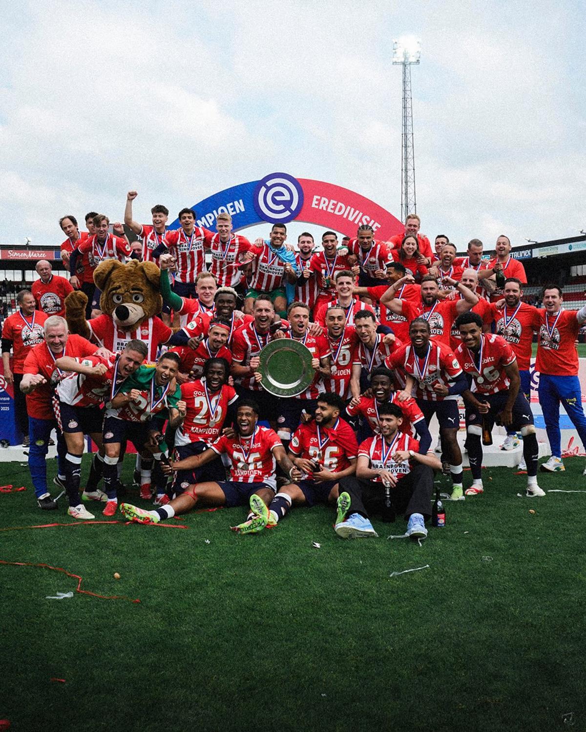 El PSV Eindhoven se proclama campeón de la Eredivisie 2024-25