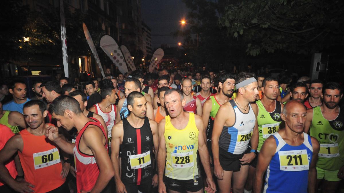 Vilagarcía tiene una cita desde hace 18 años con aquello de correr a la luz de la luna.