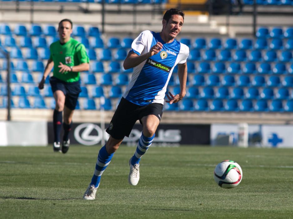 Dos goles de Chechu y una genial asistencia de Javi desatascan a un Hércules que vuelve a la promoción