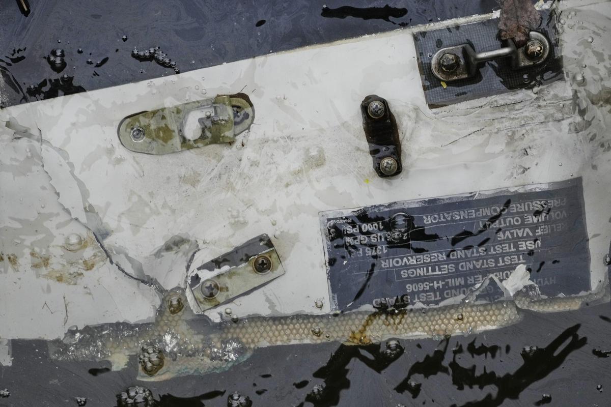 Cinco turistas catalanes y el piloto mueren al caer un helicóptero en el río Hudson de Nueva York