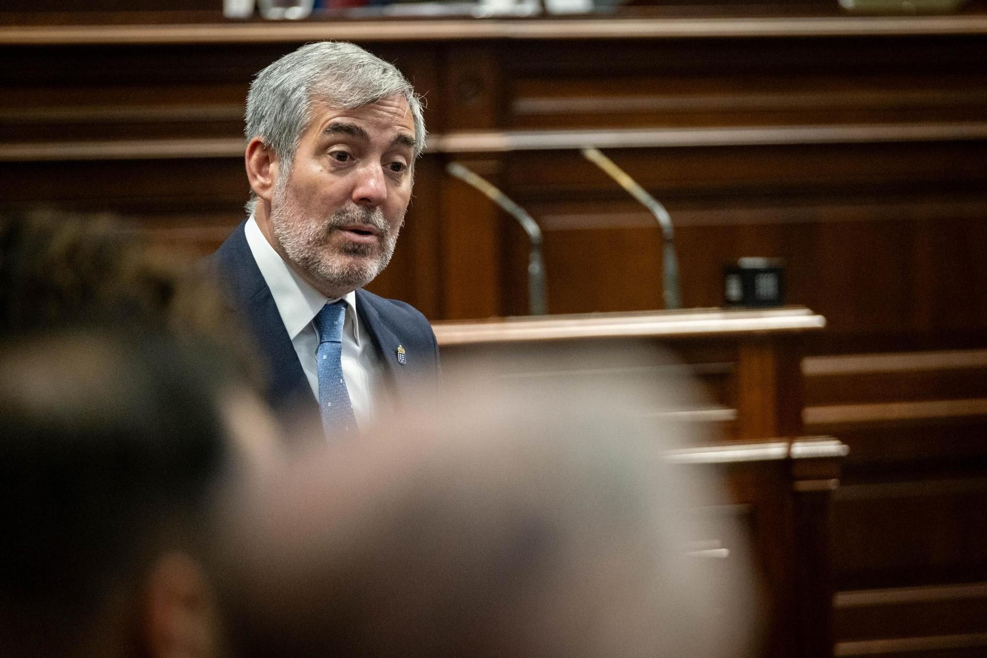 Pleno del Parlamento de Canarias (12.12.09)