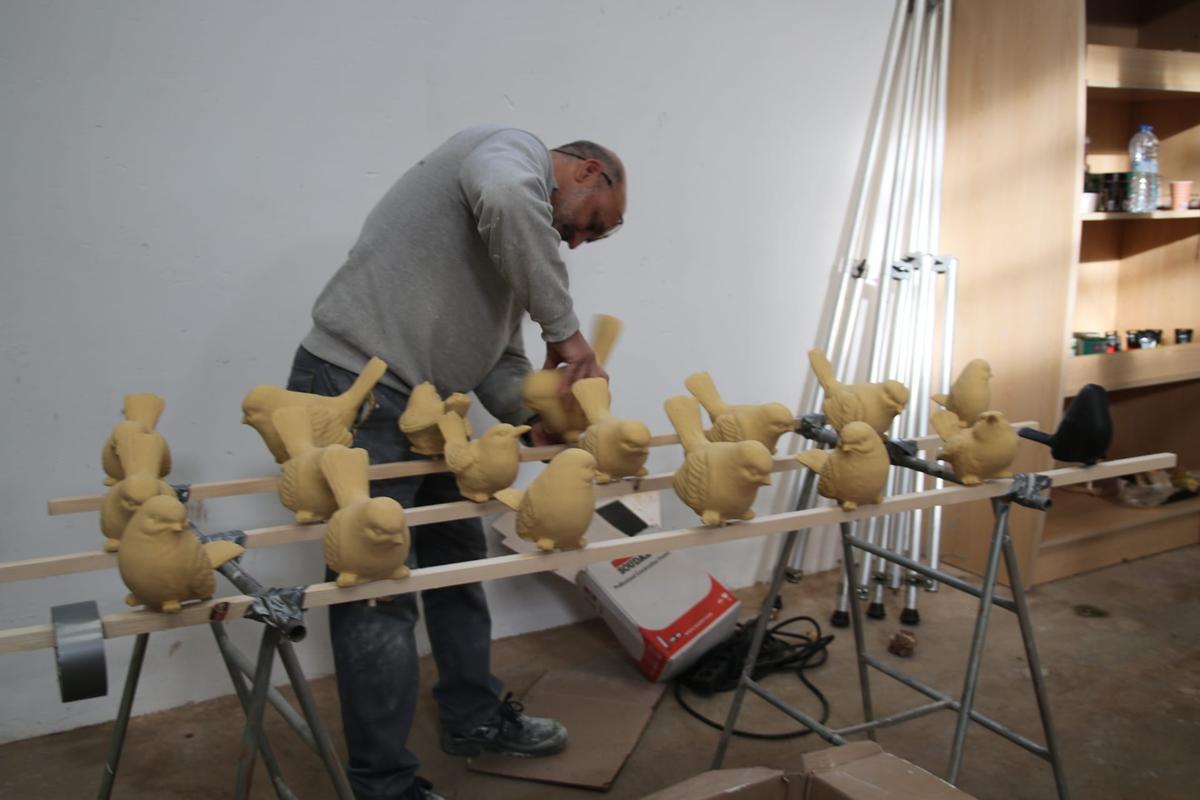 Durante el proceso ha contado con la colaboración de su familia y el asesoramiento de artistas con experiencia.