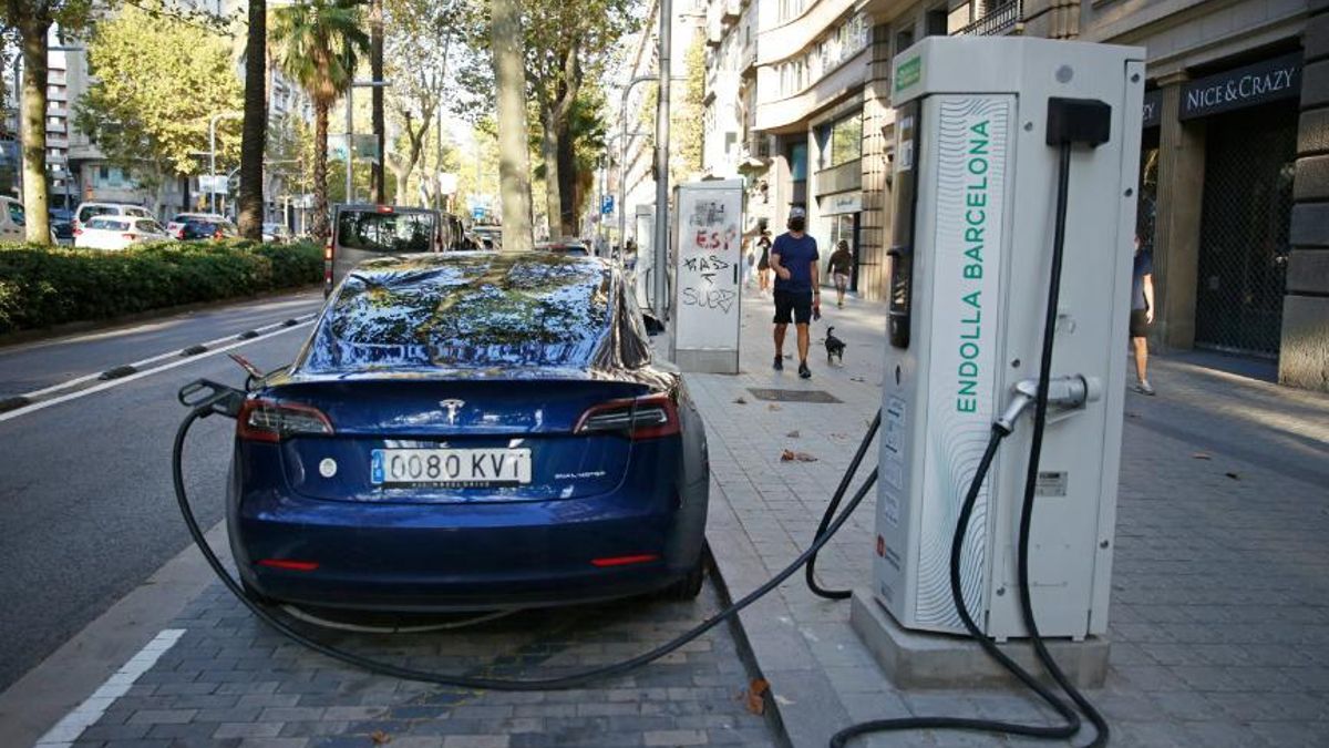 Nuevas flotas de recarga para coches eléctricos para 2030