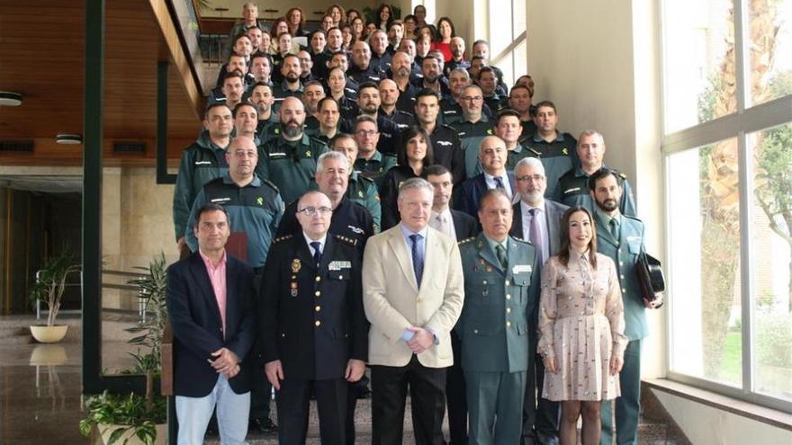 Medio centenar de agentes se forman en la prevención del acoso escolar