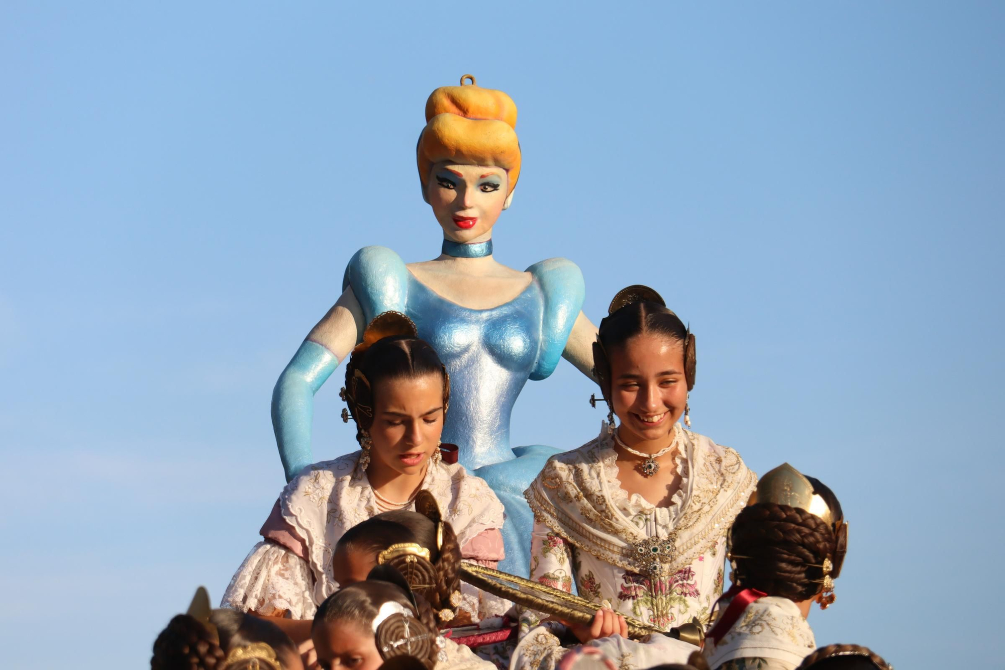 La Batalla de Flores de las candidatas a Fallera Mayor Infantil de València 2026