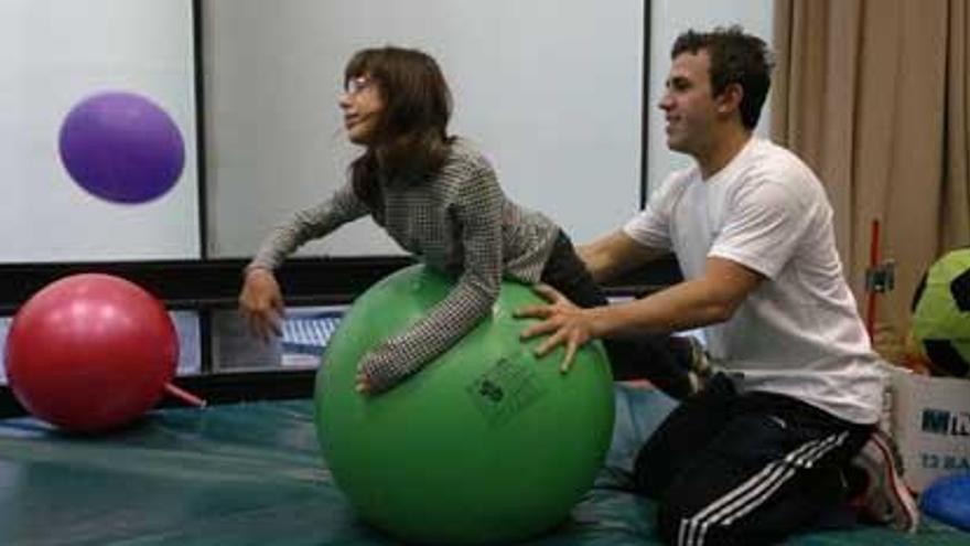 Un niño, durante un ejercicio en las instalaciones de Tetrasport.