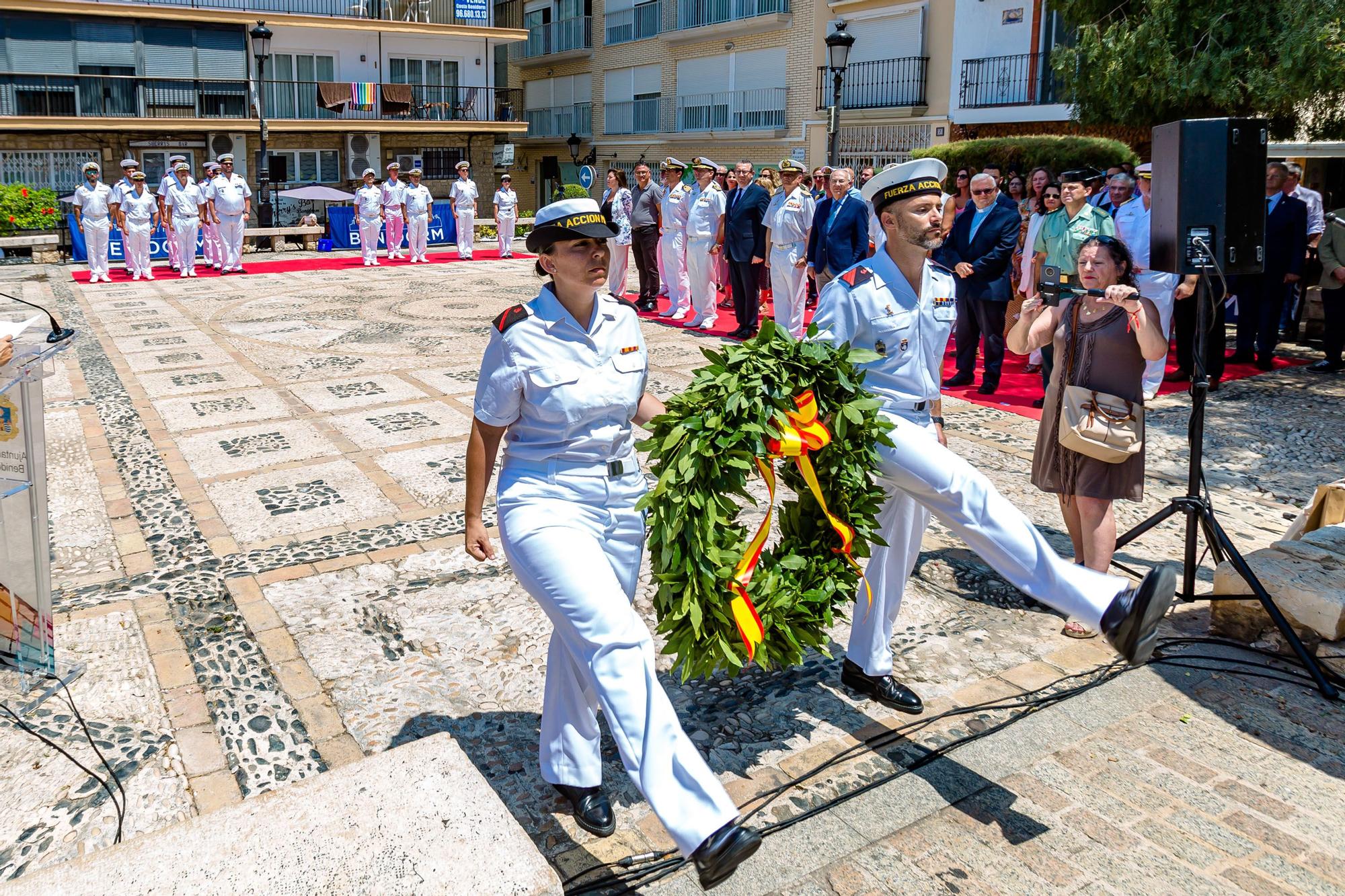 Benidorm homenajea a los Caídos en la Mar y al Arma Submarina