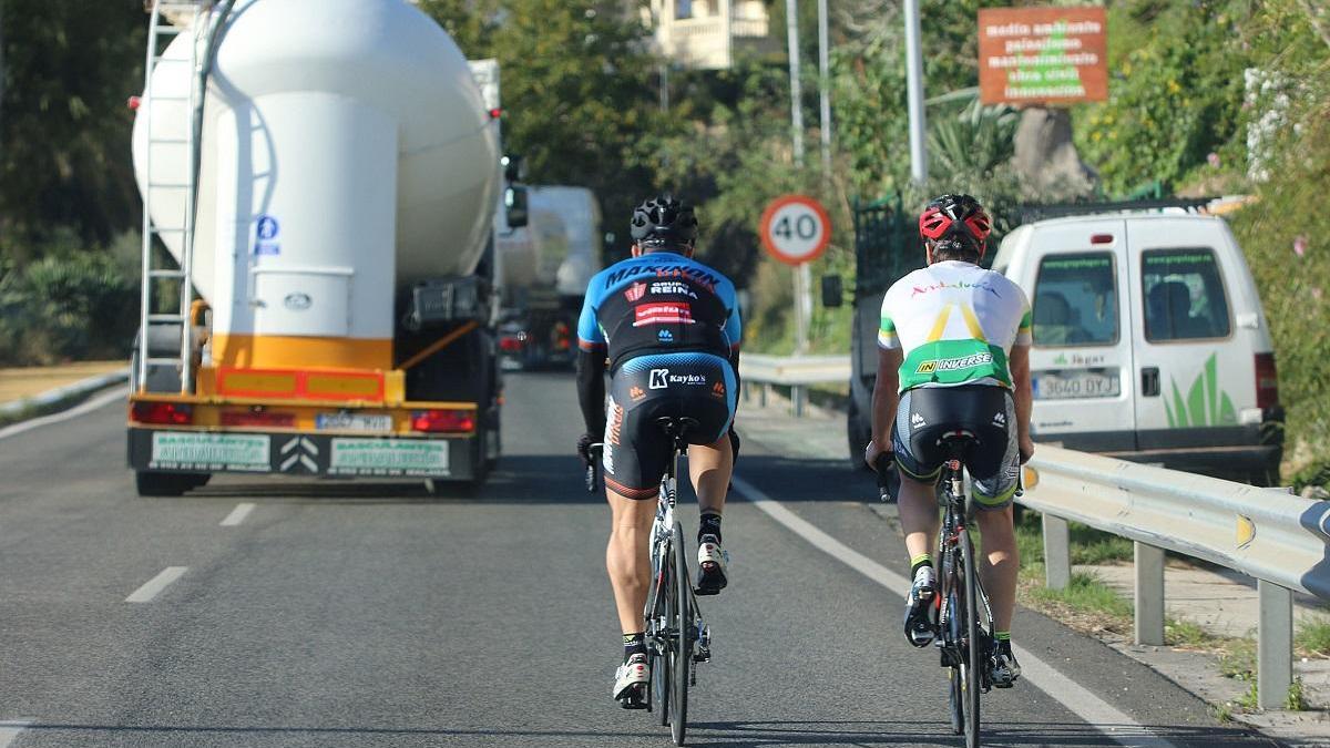 Ciclistas en Málaga capital.