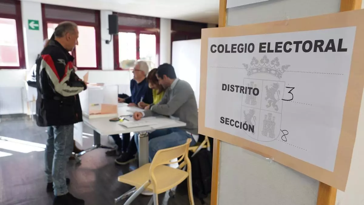 Más de dos millones de ciudadanos llamados a las urnas este domingo en Castilla y León