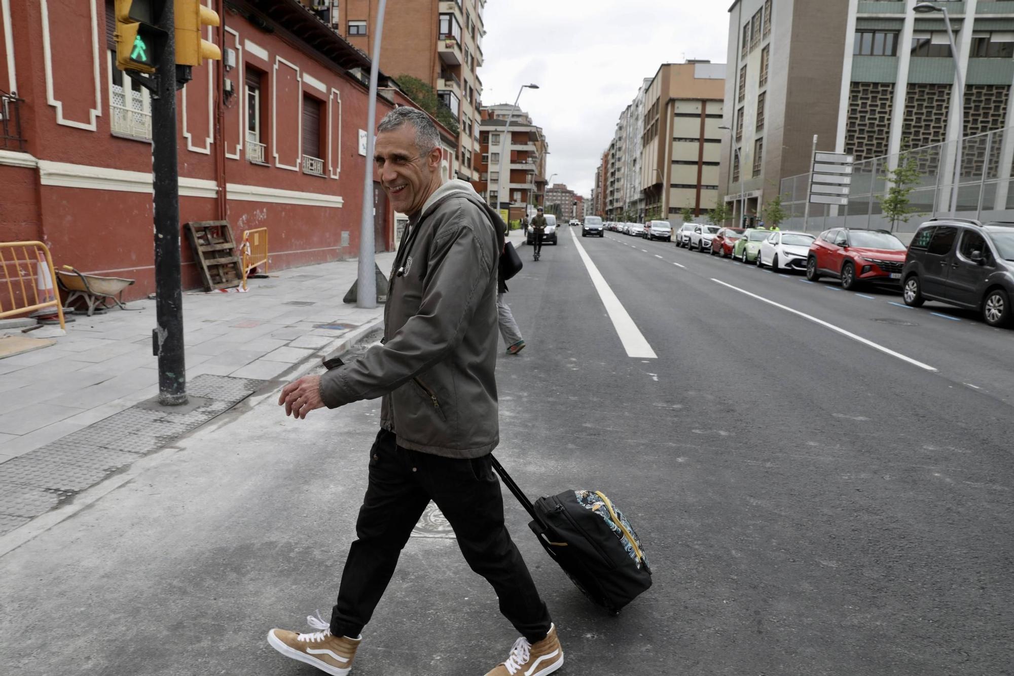 La obra de Pablo Iglesias llega al último día sin convencer a vecinos ni al Ayuntamiento (en imágenes)