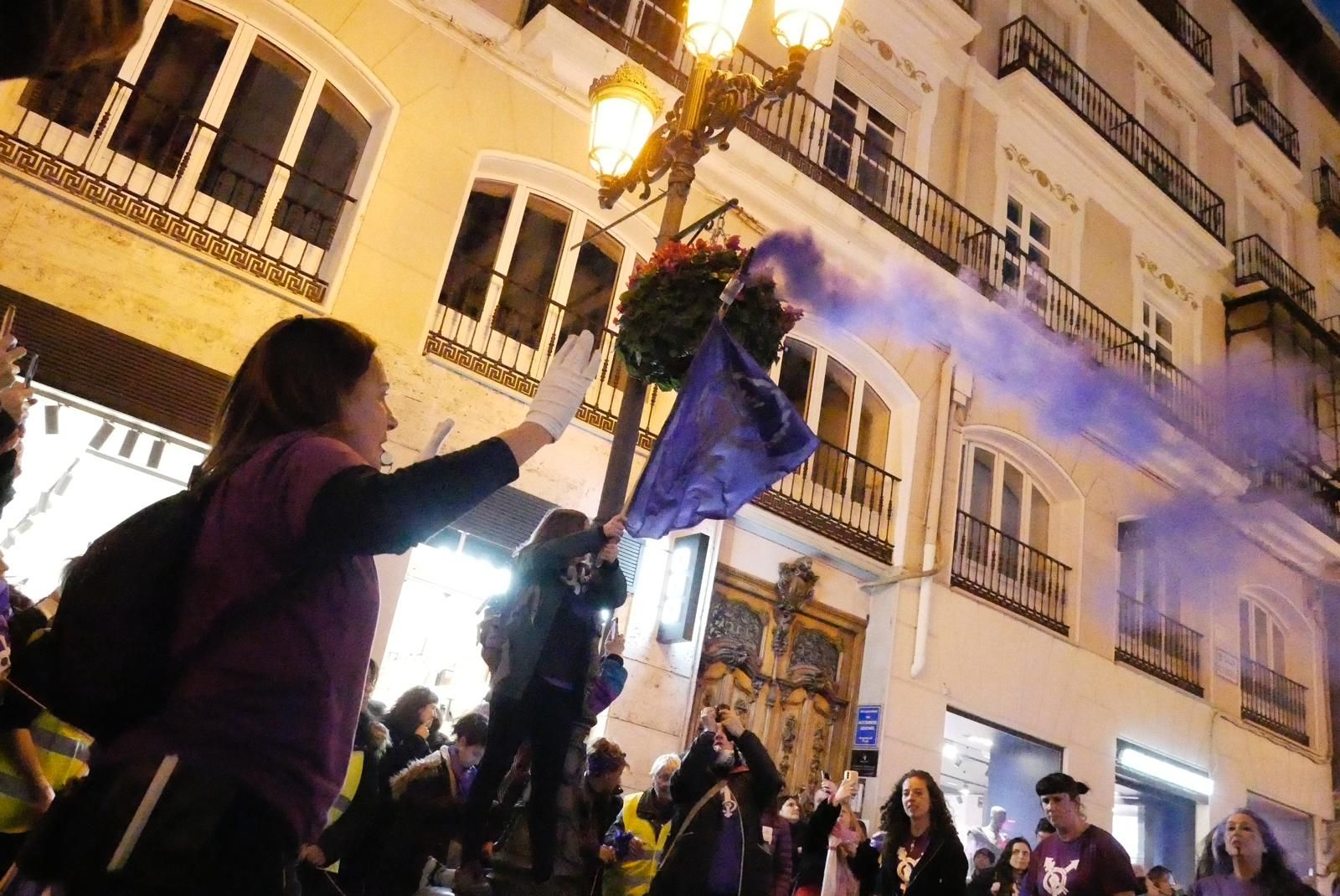 8M, Día de la Mujer | La marea feminista toma Zaragoza