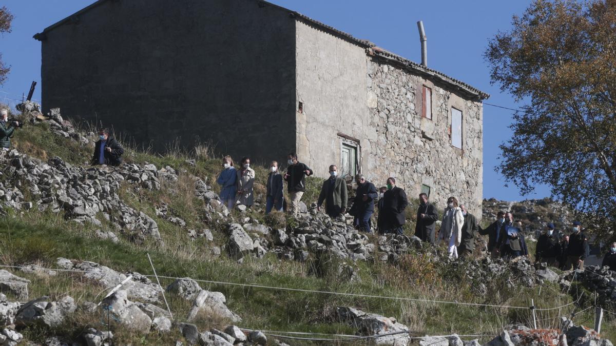 Pueblo Ejemplar 2021: La Familia Real visita Santa María del Puerto, en Somiedo