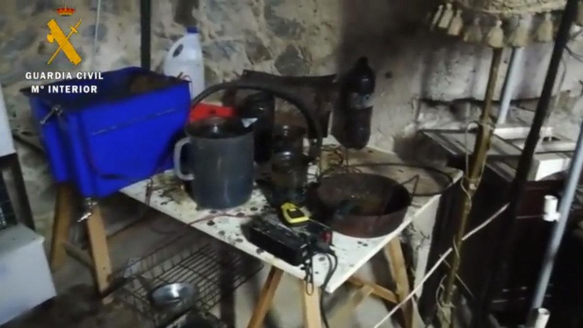 Vídeo de la Guardia Civil que muestra el material hallado en la operación contra los CDR