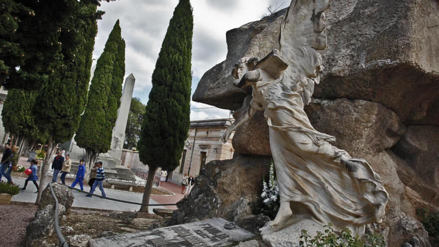 El cementerio alcoyano atesora un gran valor patrimonial