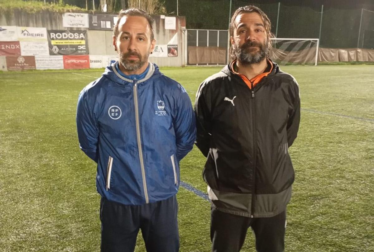 Óscar Nogueira, «Oki» (derecha) junto a su ayudante Darío.