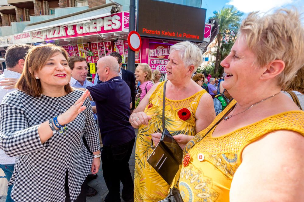 Campaña electoral: Isabel Bonig y el alcalde de Madrid, José Luis Martínez Almeida, visitan Benidorm