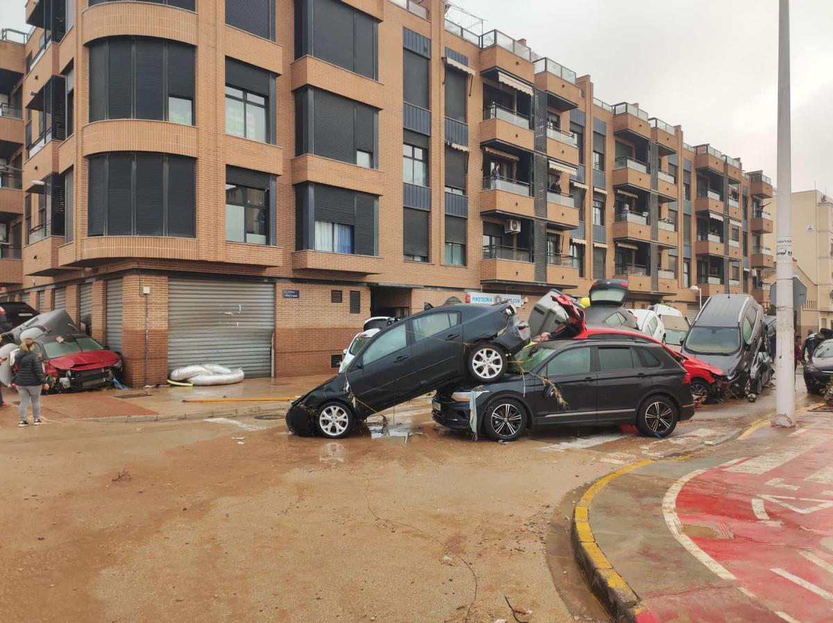 GALERÍA | El desolador paisaje de Paiporta (Valencia), a través del objetivo de un zamorano residente en la localidad