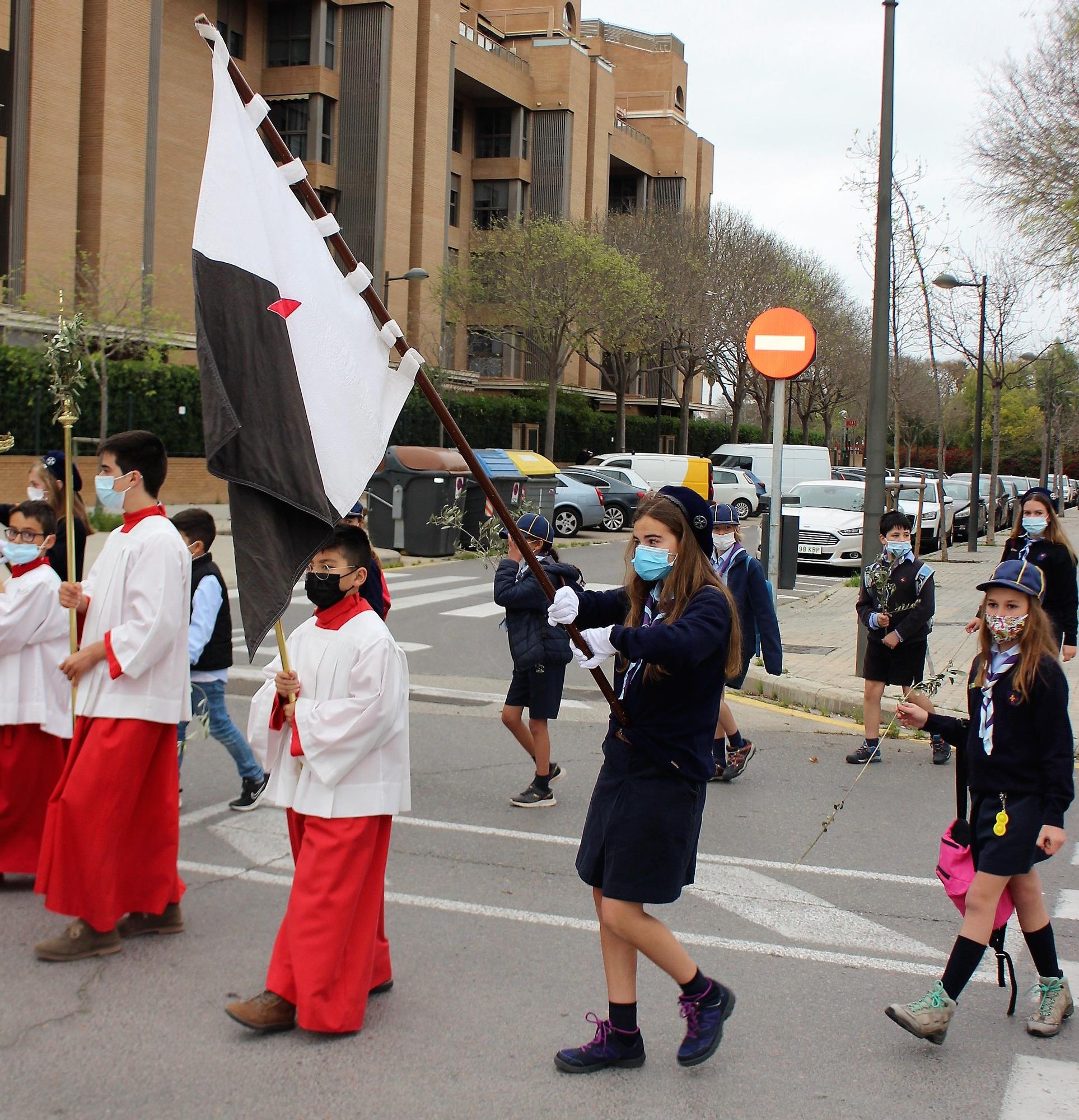 Domingo de Ramos en Beniferri con la burrita "Matilde"