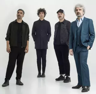 Luis Rodríguez, guitarrista de la banda de rock León Benavente: «León Benavente somos como un matrimonio a cuatro, pero sin sexo»