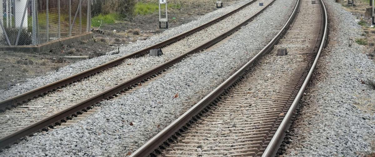 Un maquinista ha alertado del mal estado de la vía.